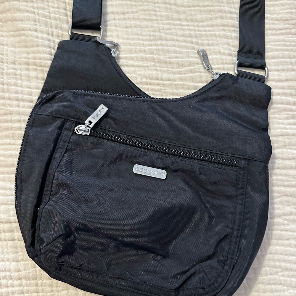 Baggallini crossbody